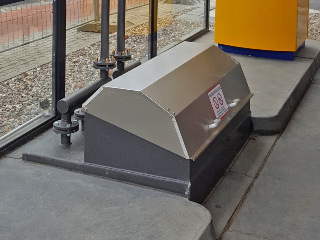 Fernfüllschrank mit Klappdeckel
